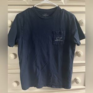 Girls Large Vineyard Vines t-shirt